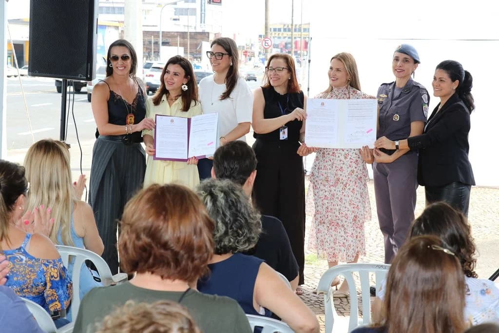 Unidade móvel atende mulheres em Marília até sexta