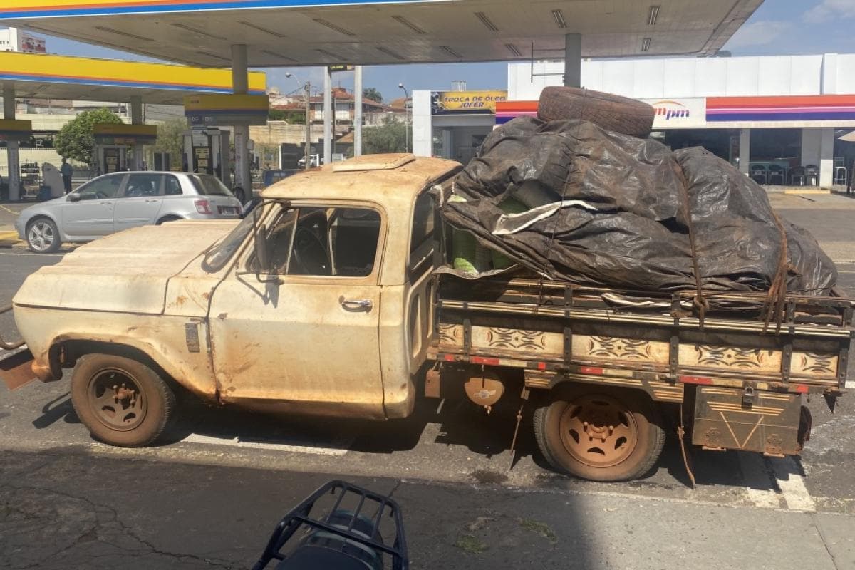 Trio é preso com 67 sacas de café furtadas