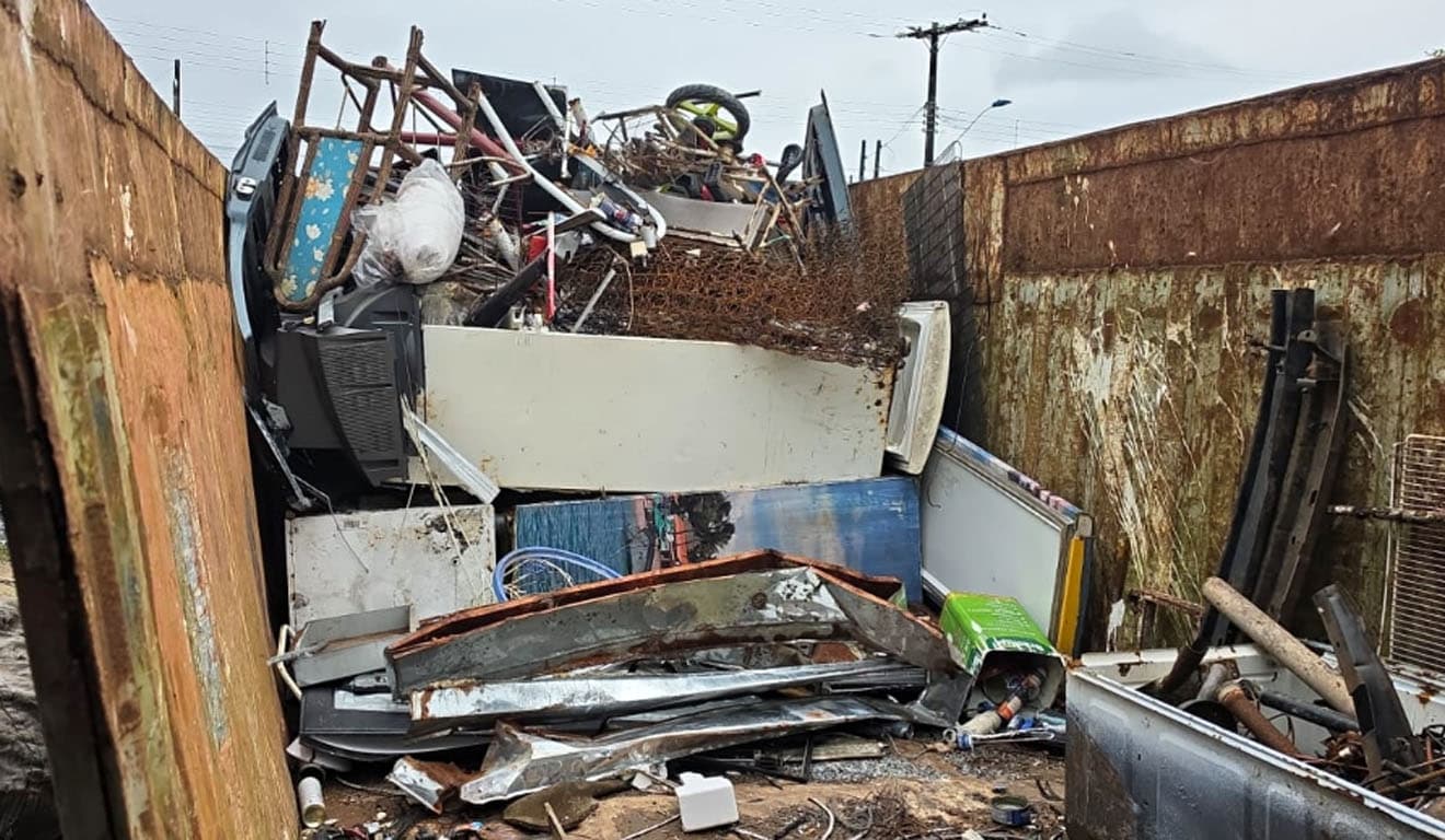 Fiscalização em ferros-velhos em Mongaguá