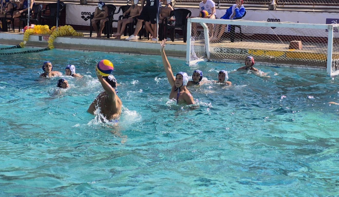 Clube de Regatas oferece vagas para polo aquático