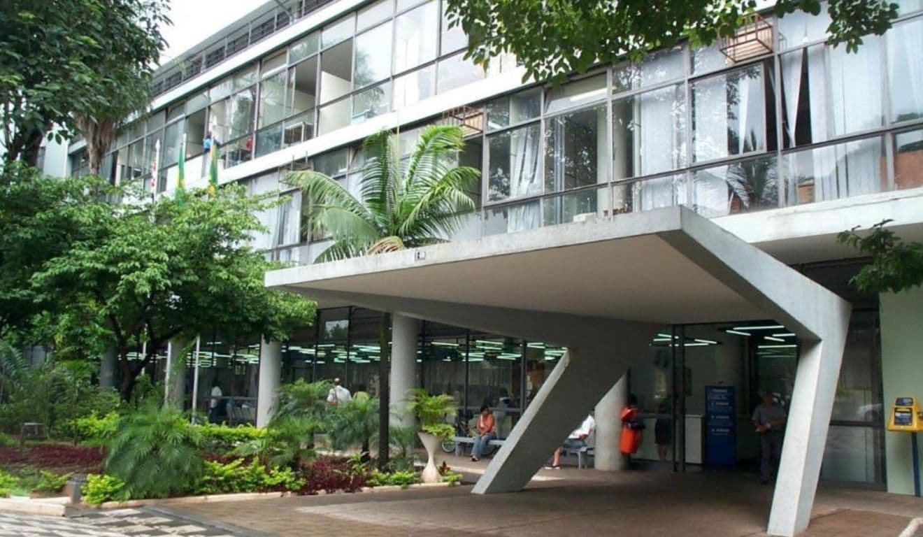 Seis réus em fraude de R$ 5,2 bilhões
