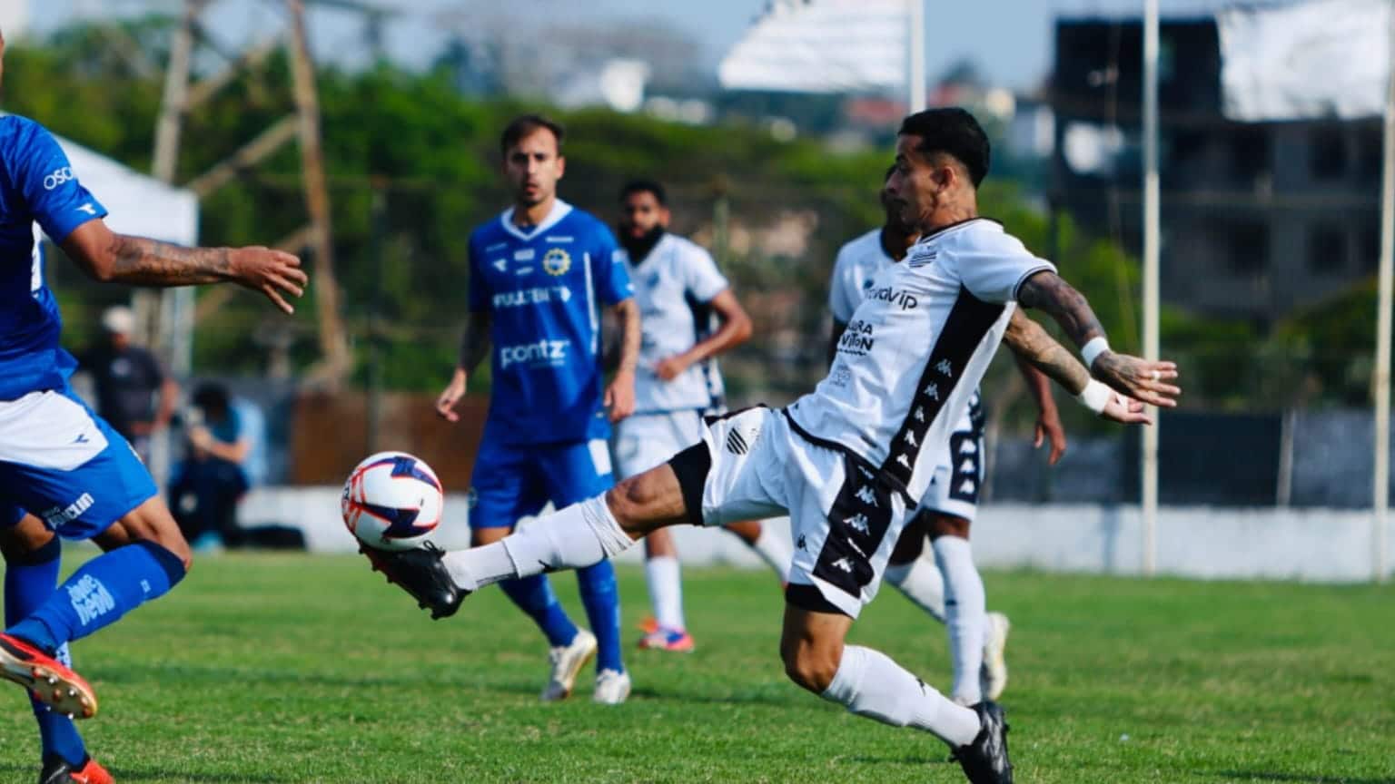 Comercial e São José empatam nas quartas da Copa Paulista