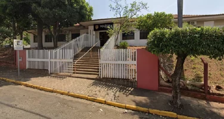 Motociclista morre ao fugir de viatura da PM