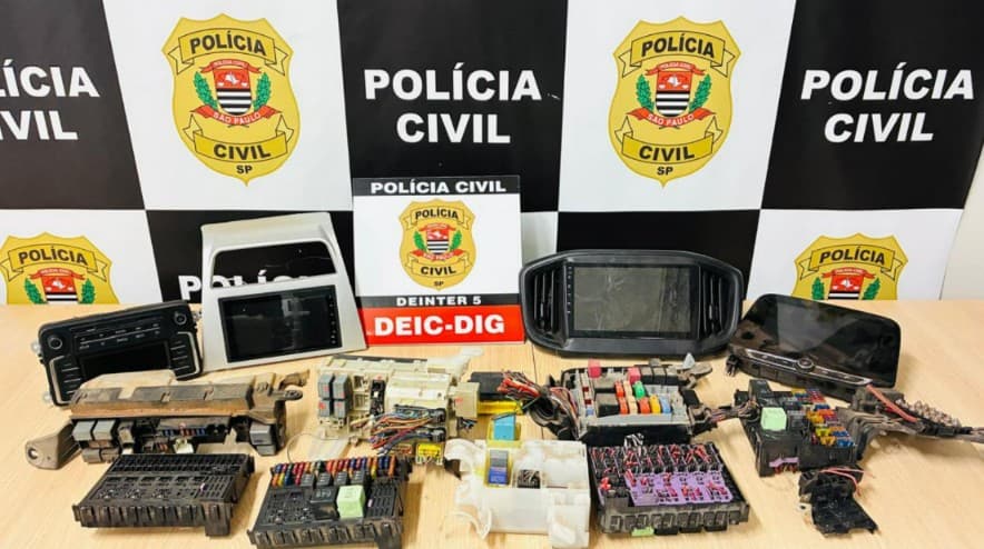 Polícia Civil recupera veículos furtados em Rio Preto