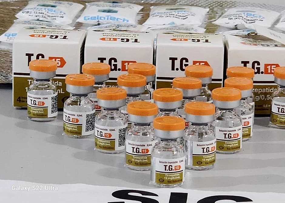 Polícia apreende emagrecedores ilegais e prende dois