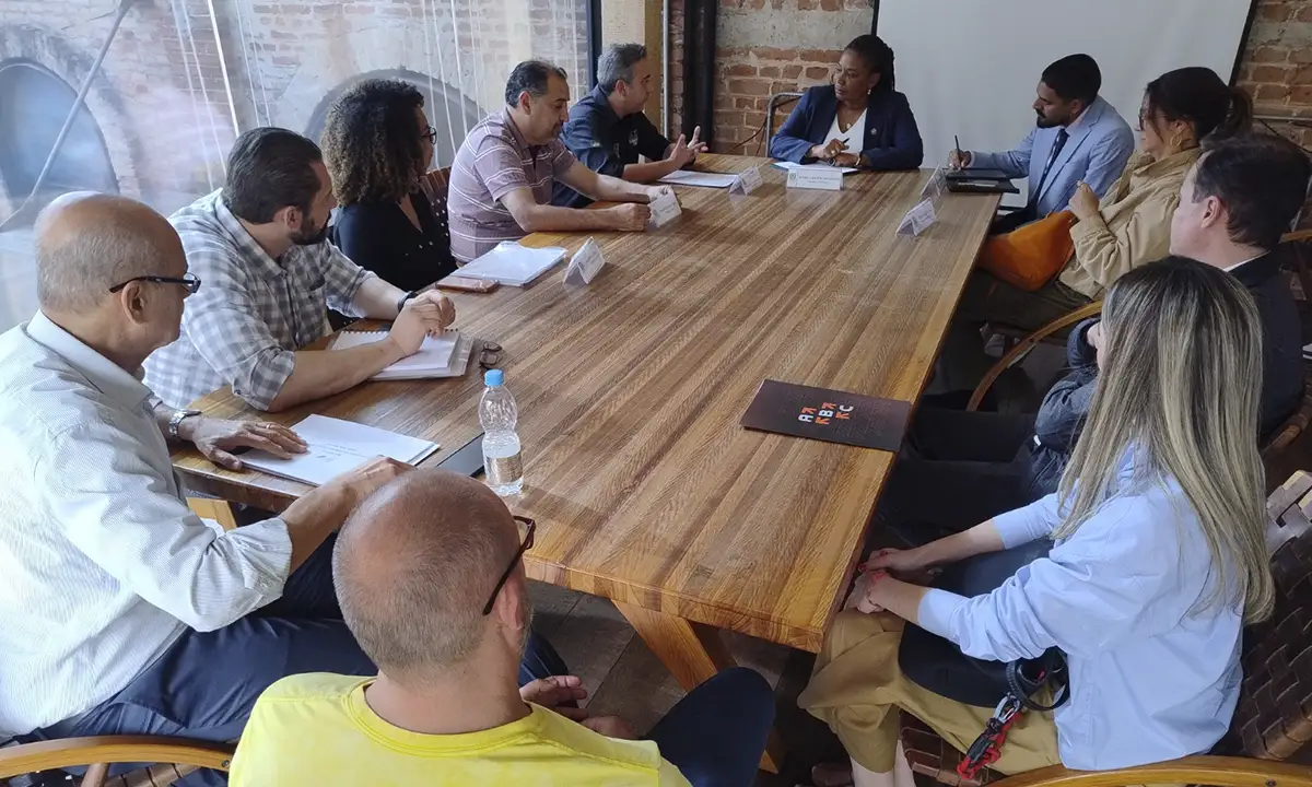 Consórcio ABC apresenta programa de cultura à ministra