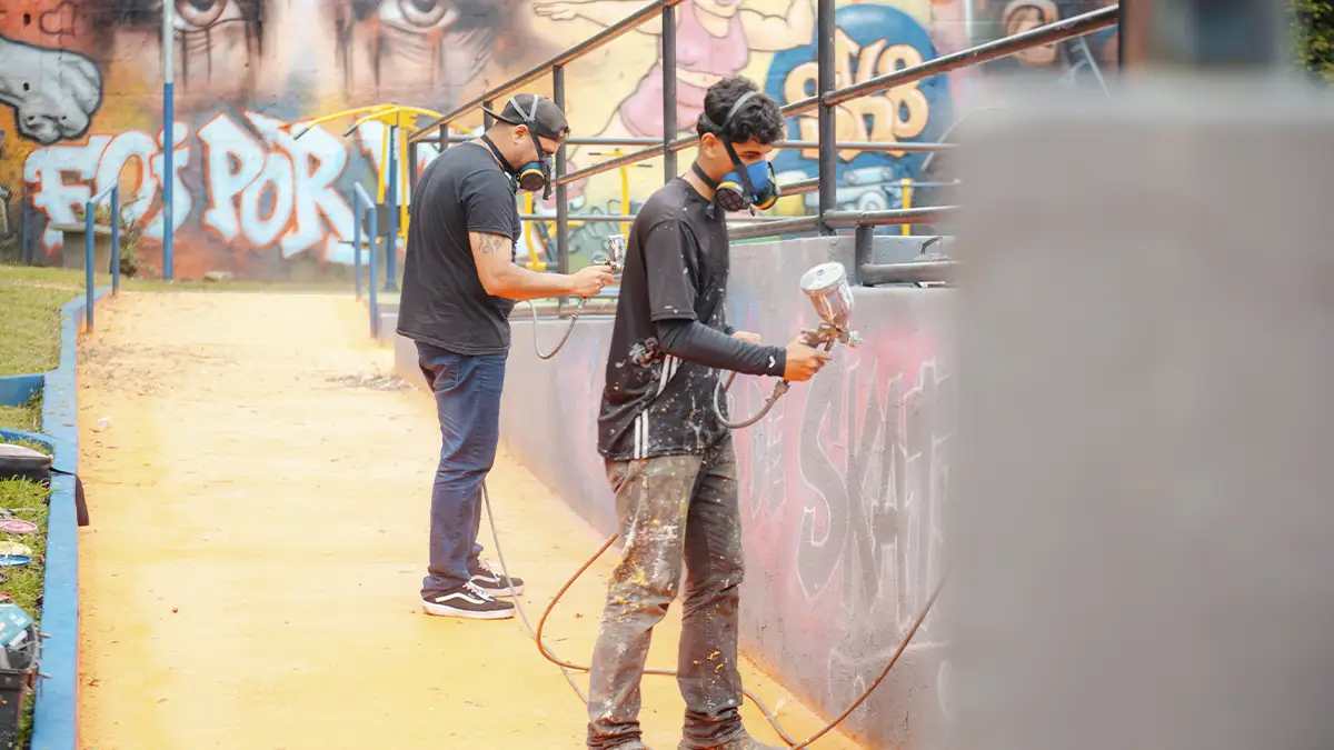 Grafitando SBC transforma muros em arte