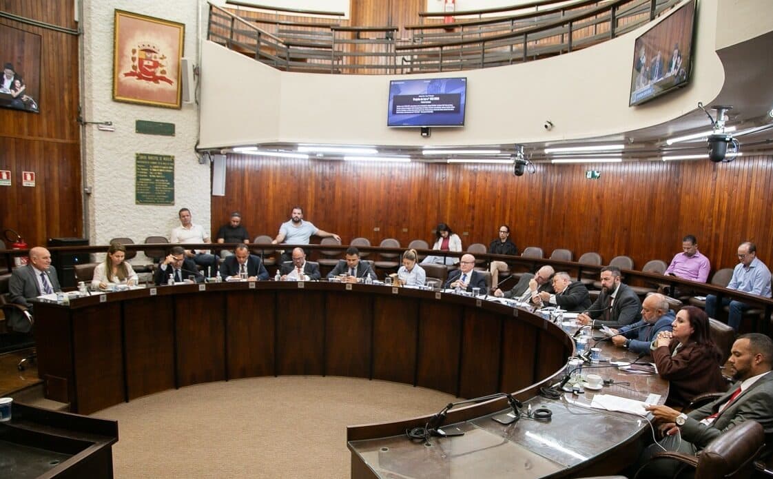 Câmara de Marília vota seis projetos nesta segunda