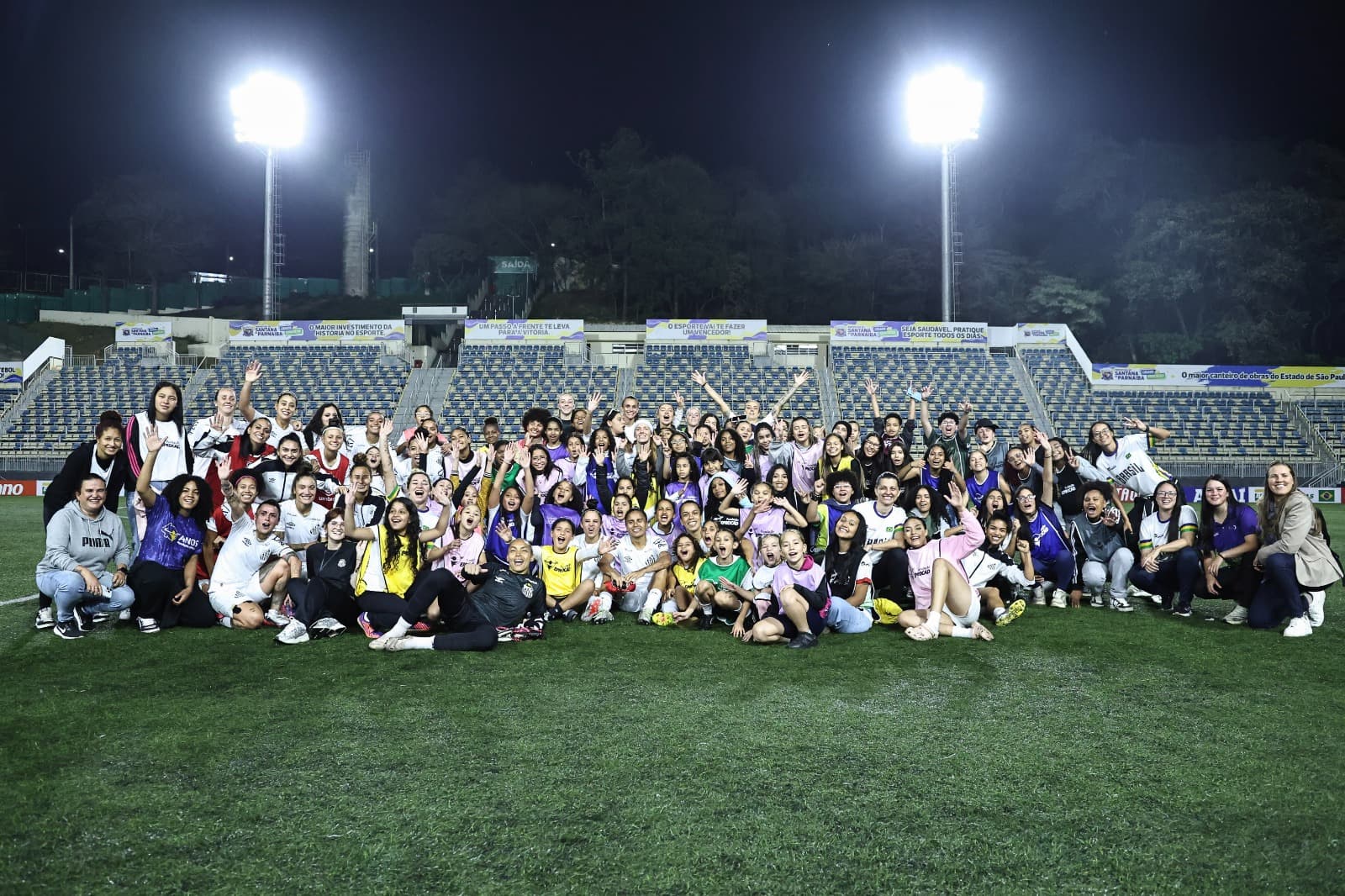 Sereias recebem projeto social no Paulistão Feminino