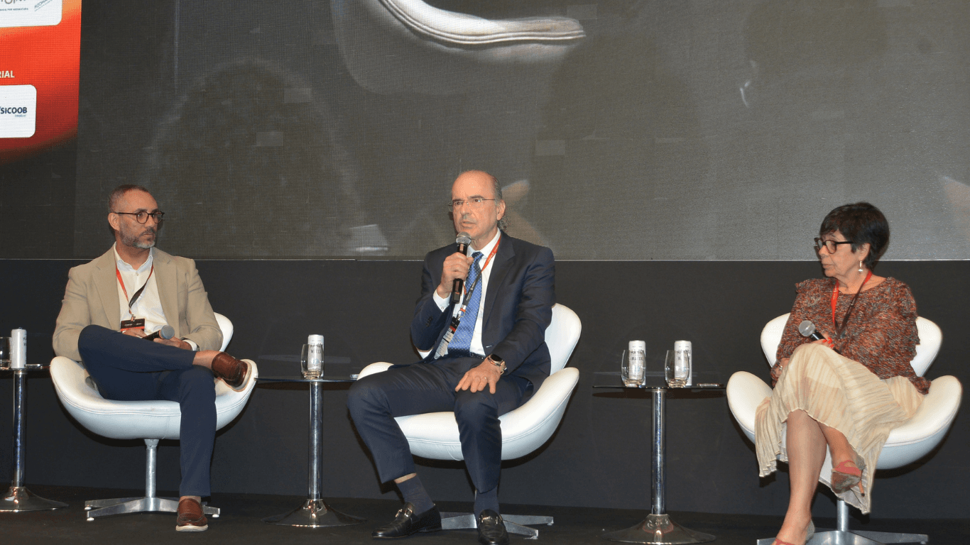 Frias Neto representa Piracicaba em encontro regional do mercado imobiliário em Campinas