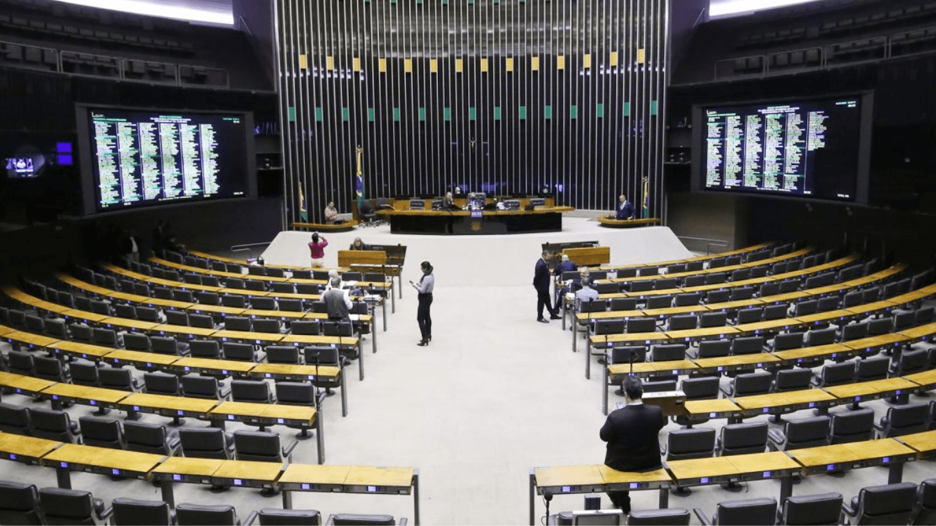 Câmara terá alta concentração de candidatos à reeleição nas eleições de 2026