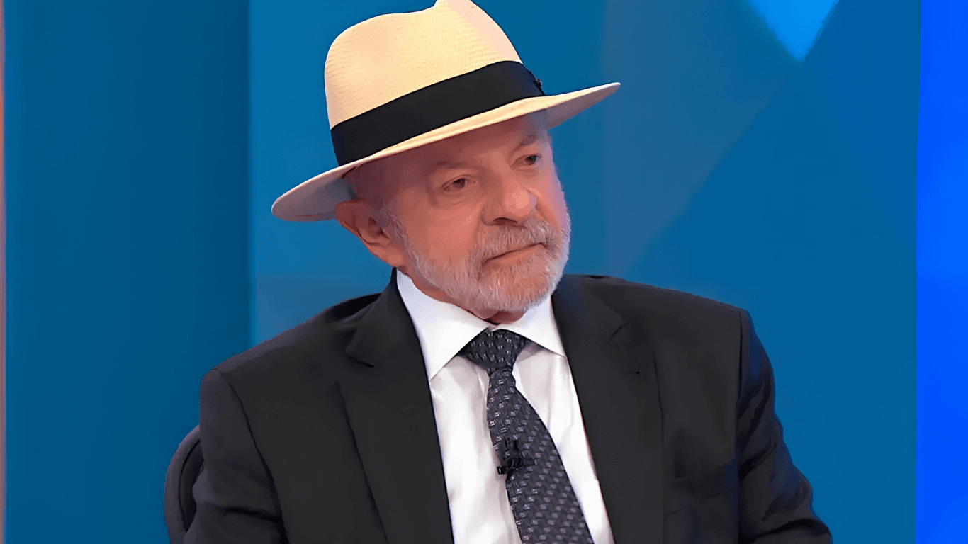 Lula promete anunciar “fim da fila” do INSS