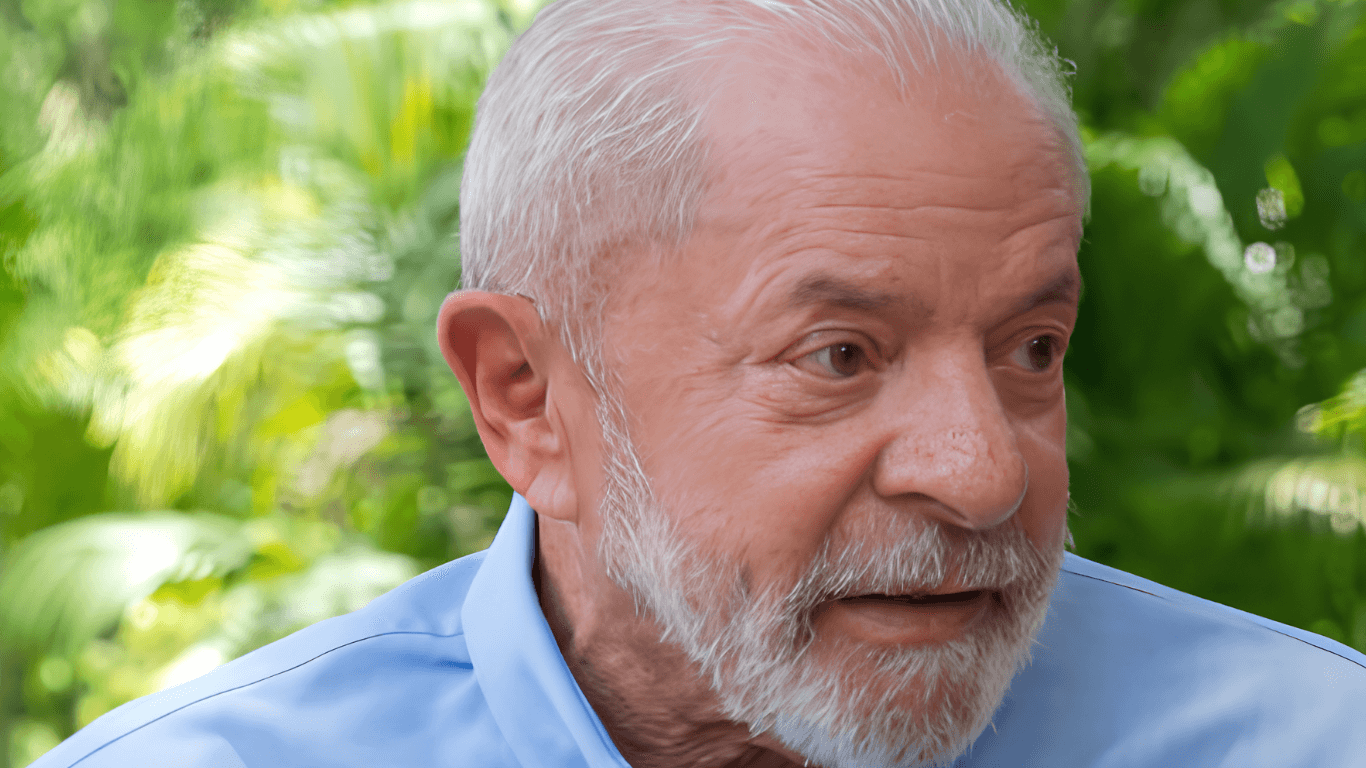 Lula critica “tesouraço” e acusa proposta de ajuste fiscal de penalizar os mais pobres