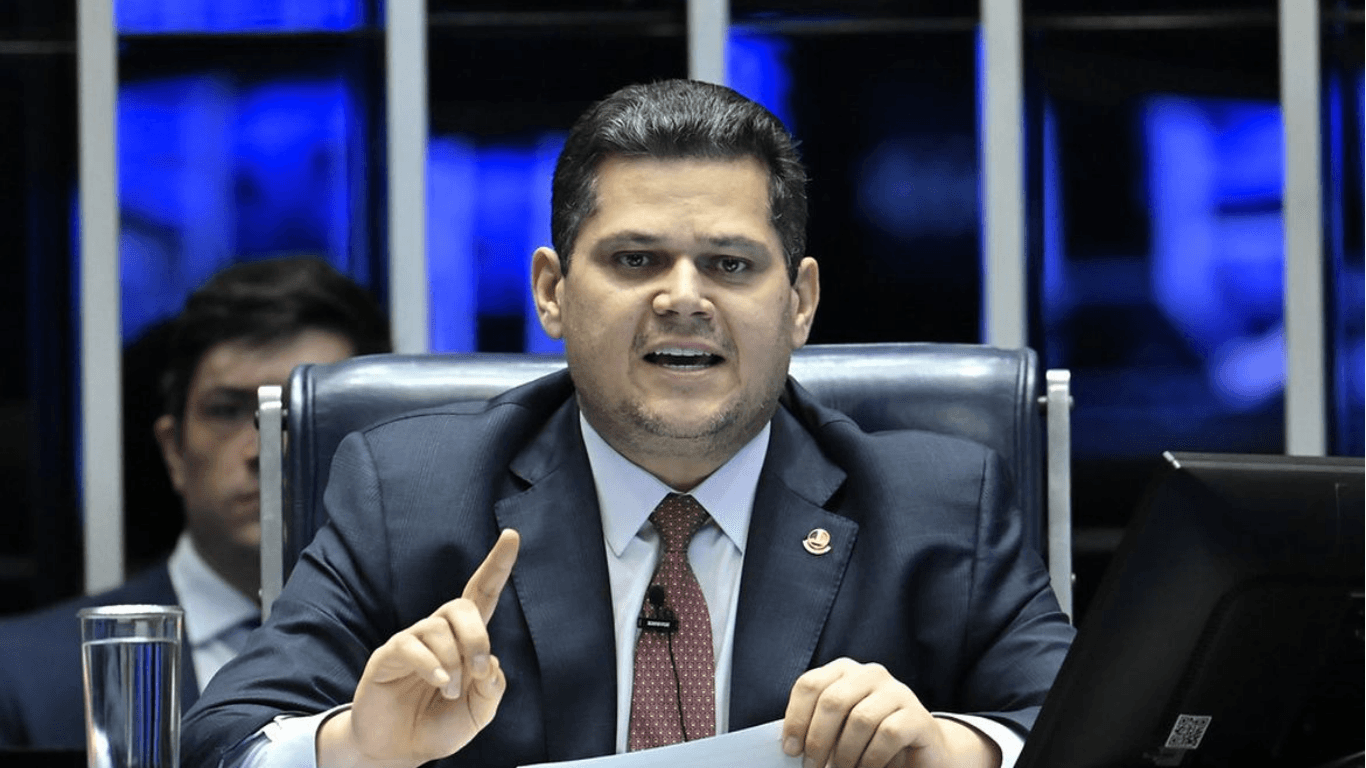 Proposta pelo fim da escala 6x1 ganha força e avança nas discussões no Senado