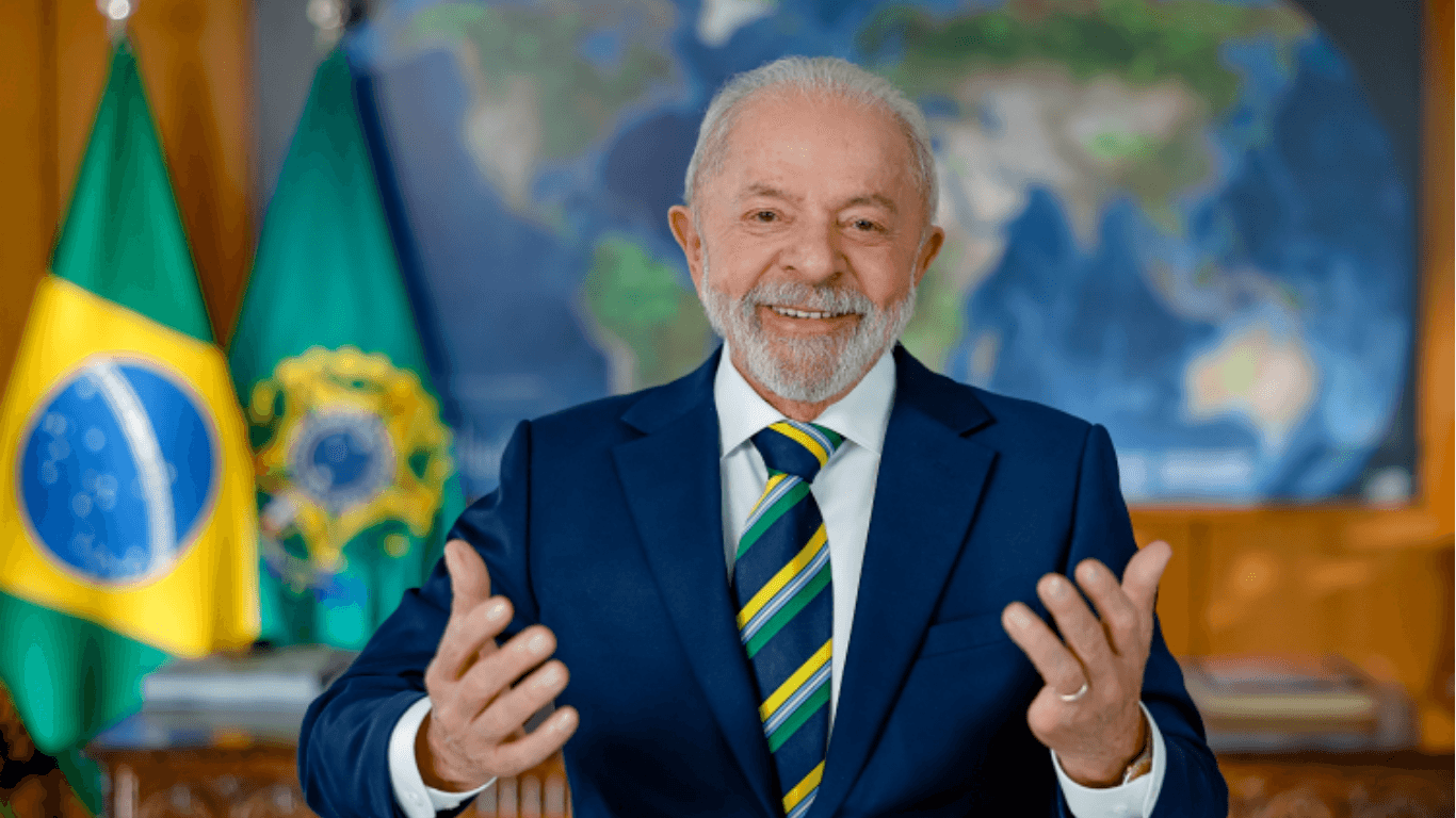 Lula promete abrir sigilos e resgata cobrança feita a Bolsonaro