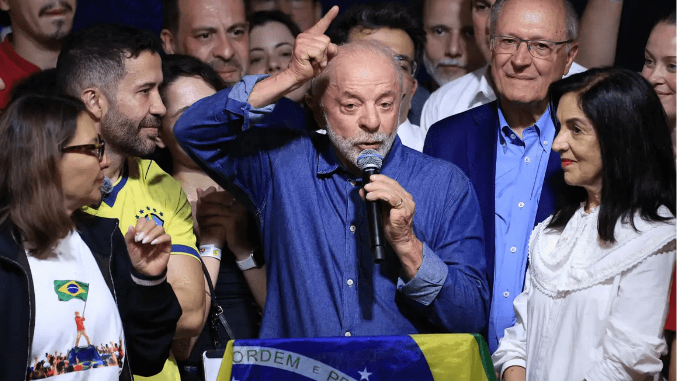 Lula cresce em todo o Brasil e ganha 10,3 milhões de votos no segundo turno