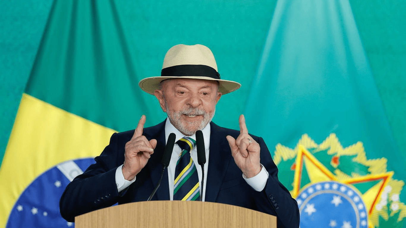 Lula inicia articulação com o Centrão para ampliar base política do próximo governo
