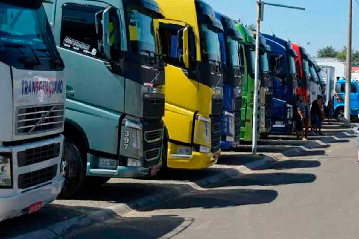 2º Encontro de Caminhões de Rio das Pedras reúne paixão, estrada e solidariedade