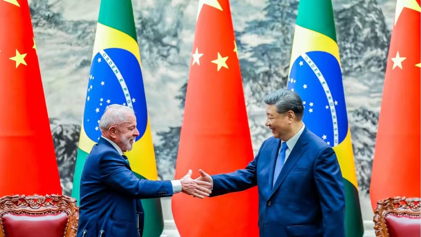 Reeleição de Lula provoca reações pelo mundo; líderes de dezenas de países parabenizam presidente