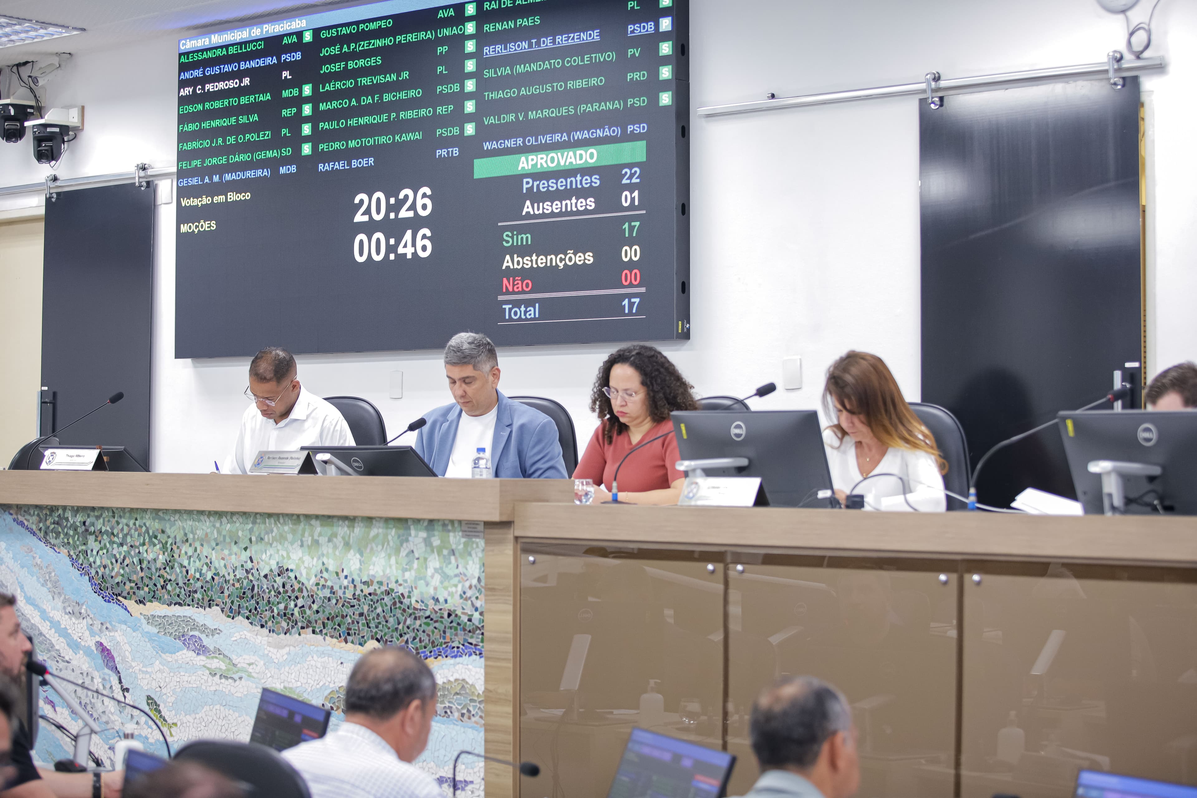 PPP do saneamento e infraestrutura de esgoto dominam debate na Câmara