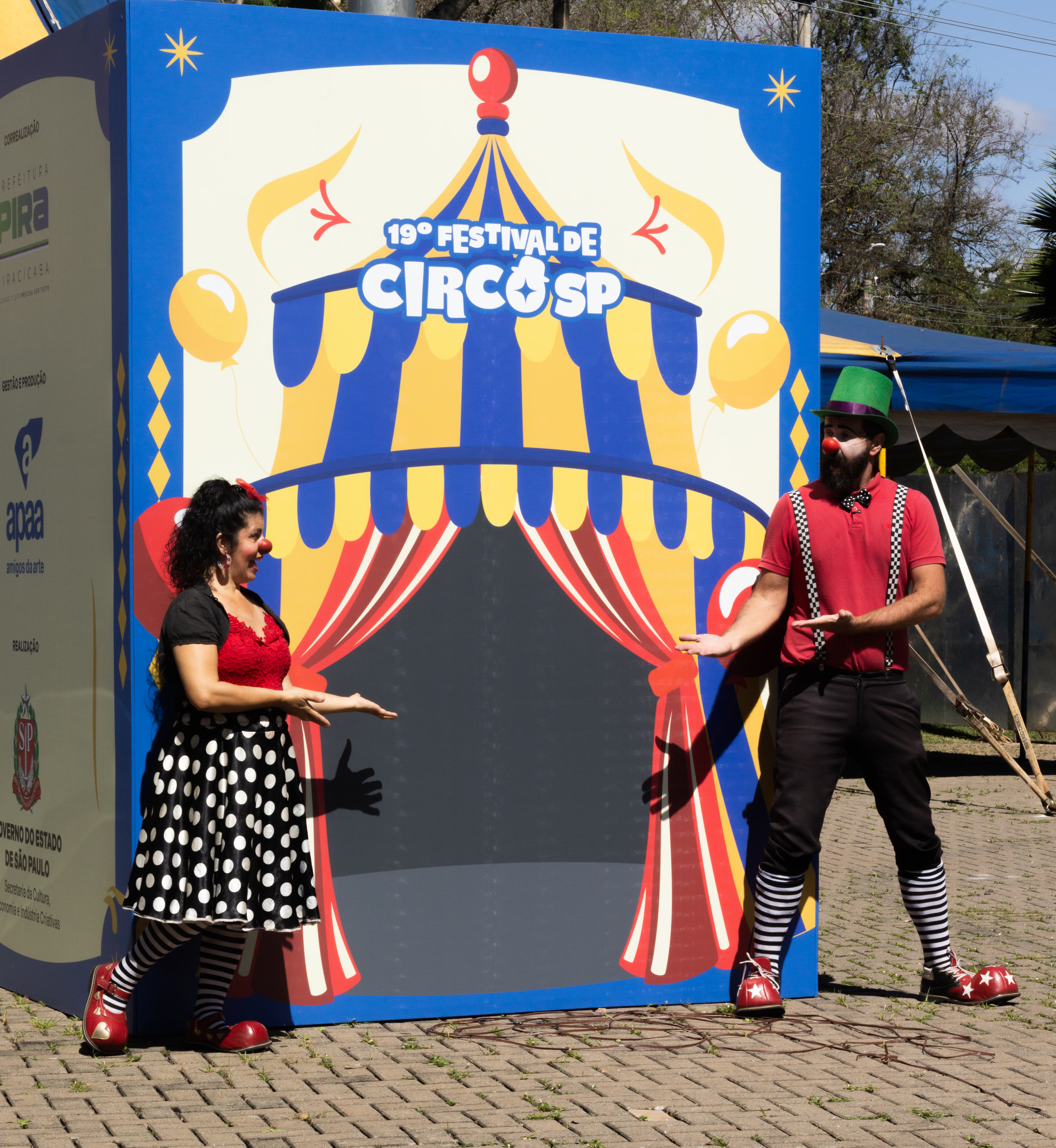 Palhaços Tampa e Panela apresentam “Kombi no Circo” neste domingo em Piracicaba