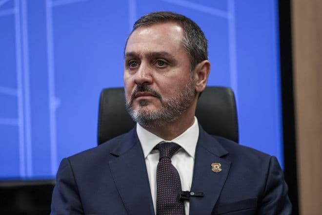 André Mendonça afasta diretor-geral da PF e manda investigar relatórios de inteligência