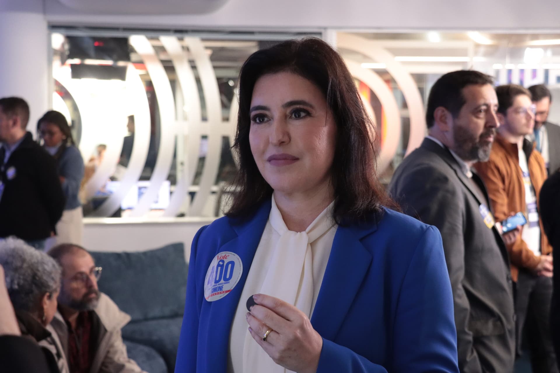 No debate da Band, Simone Tebet defende trabalho nas prisões e critica Derrite no PL Antifacção