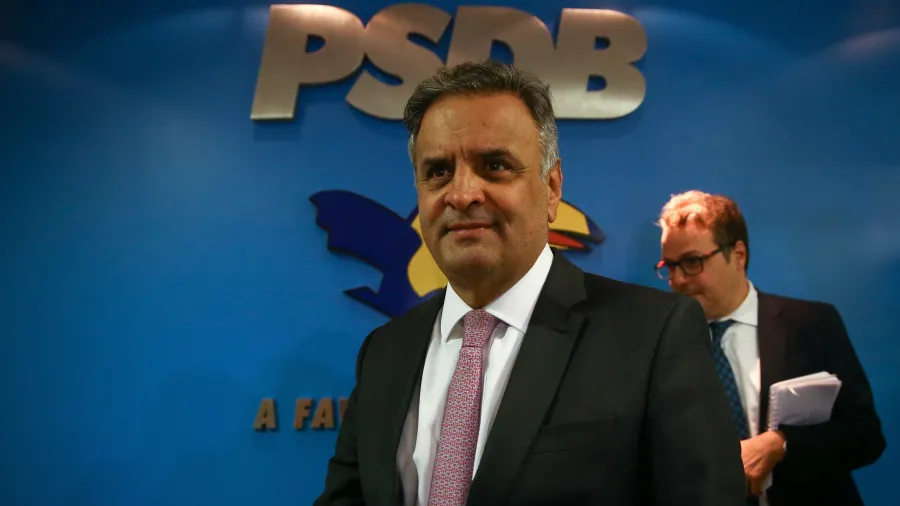 Aécio Neves perde eleição para o Senado em Minas Gerais e fica sem mandato após 40 anos