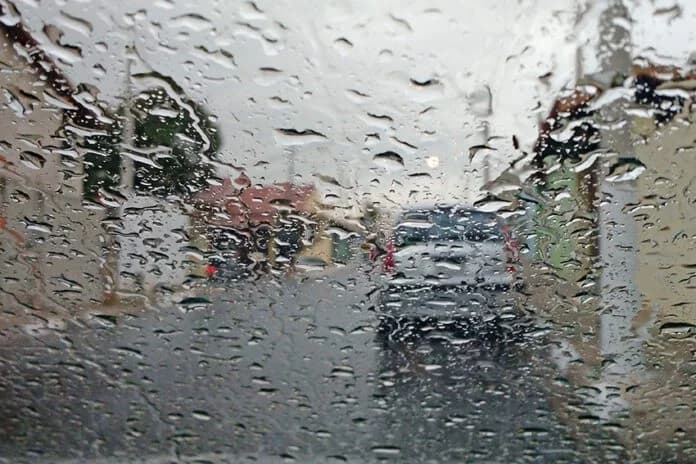 Frente fria traz chuva e frio a Vinhedo