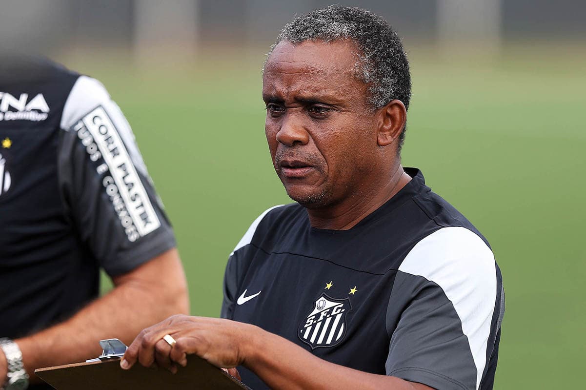 Ex-jogador do Santos vira motorista de app