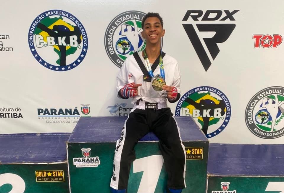São Vicente tem novo campeão brasileiro de kickboxing