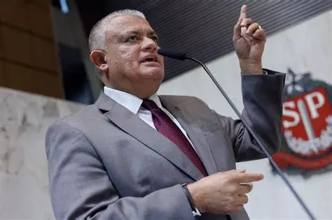 Deputado cobra fim da privatização da CPTM na Alesp