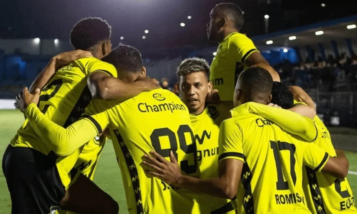 São Bernardo FC estreia novo técnico na Série B