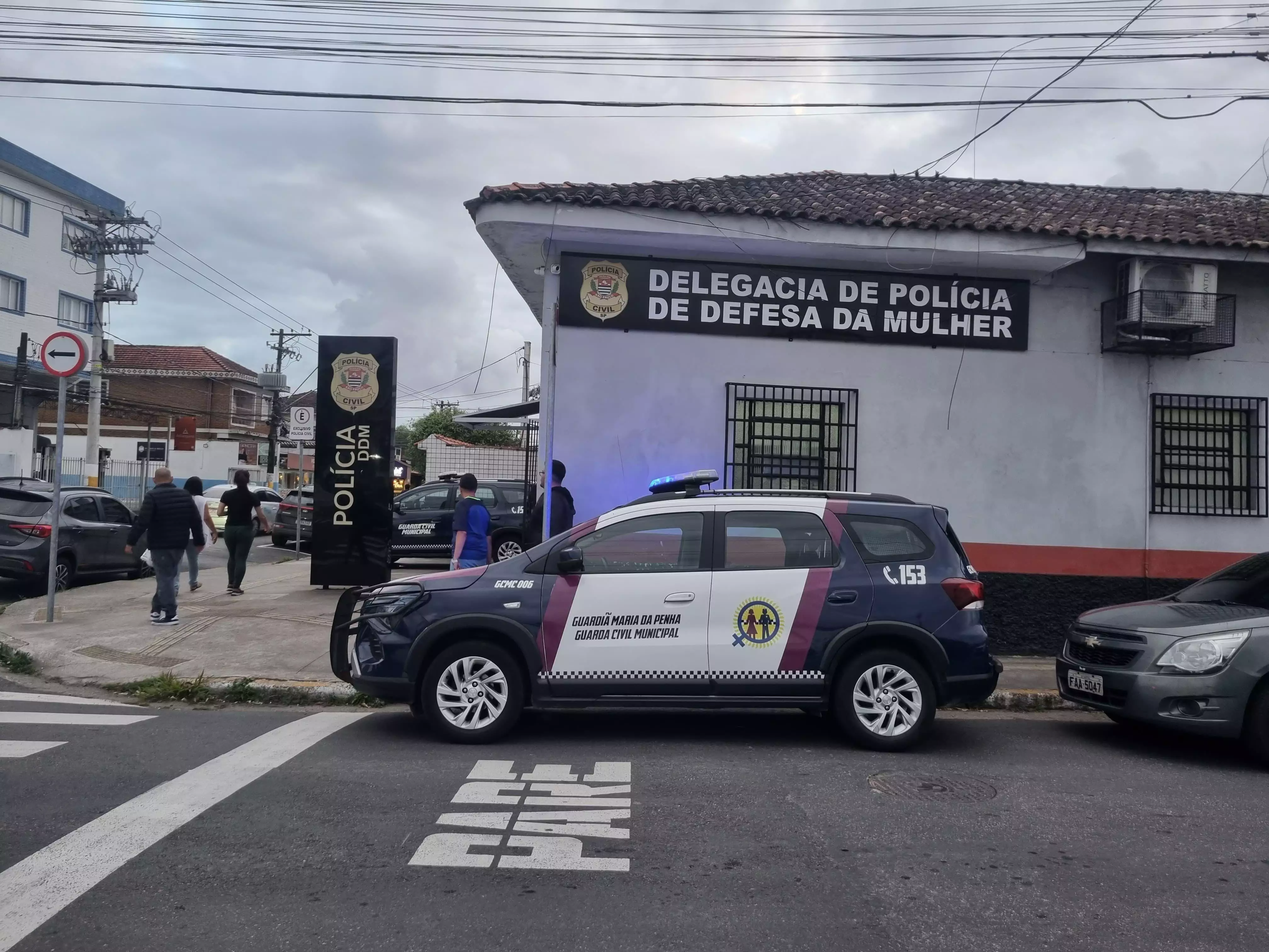 Filho agride mãe após ela registrar boletim
