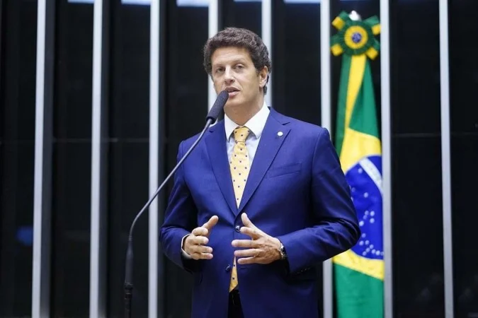 Salles lança candidatura ao Senado em Mogi