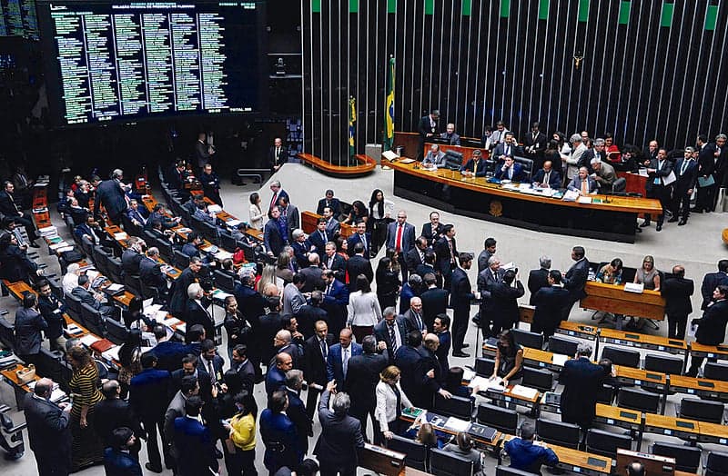 Plataforma monitora votações do Congresso em tempo real