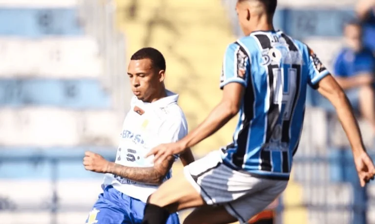 EC São Bernardo avança apesar de derrota no clássico