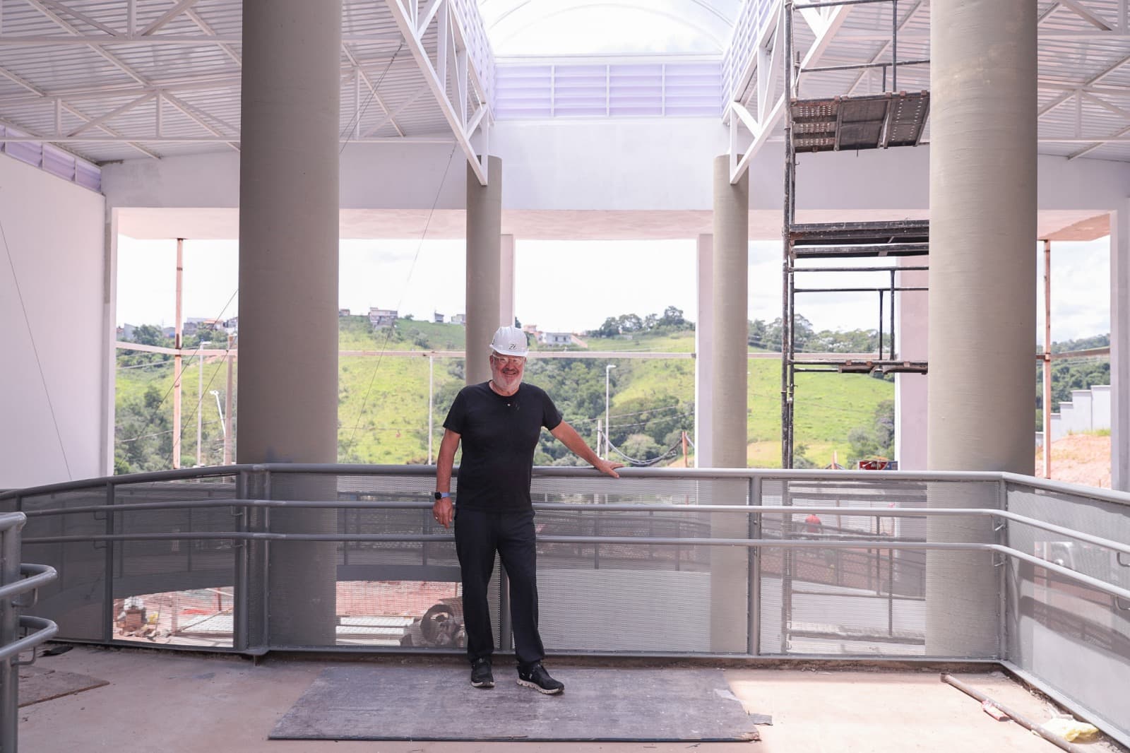 Nova escola municipal avança no bairro Nogueira