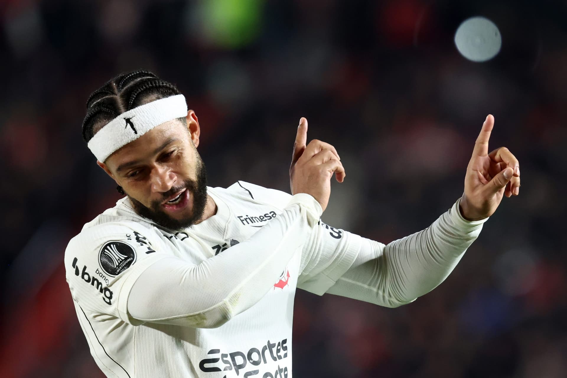 Xavi convoca Holanda sem Memphis Depay