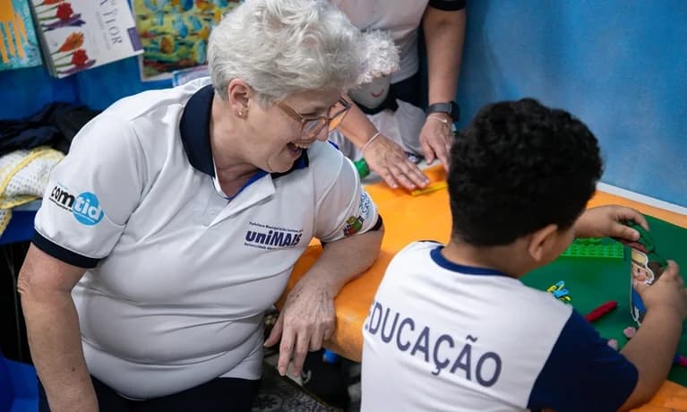 Projeto une crianças e idosos em São Caetano
