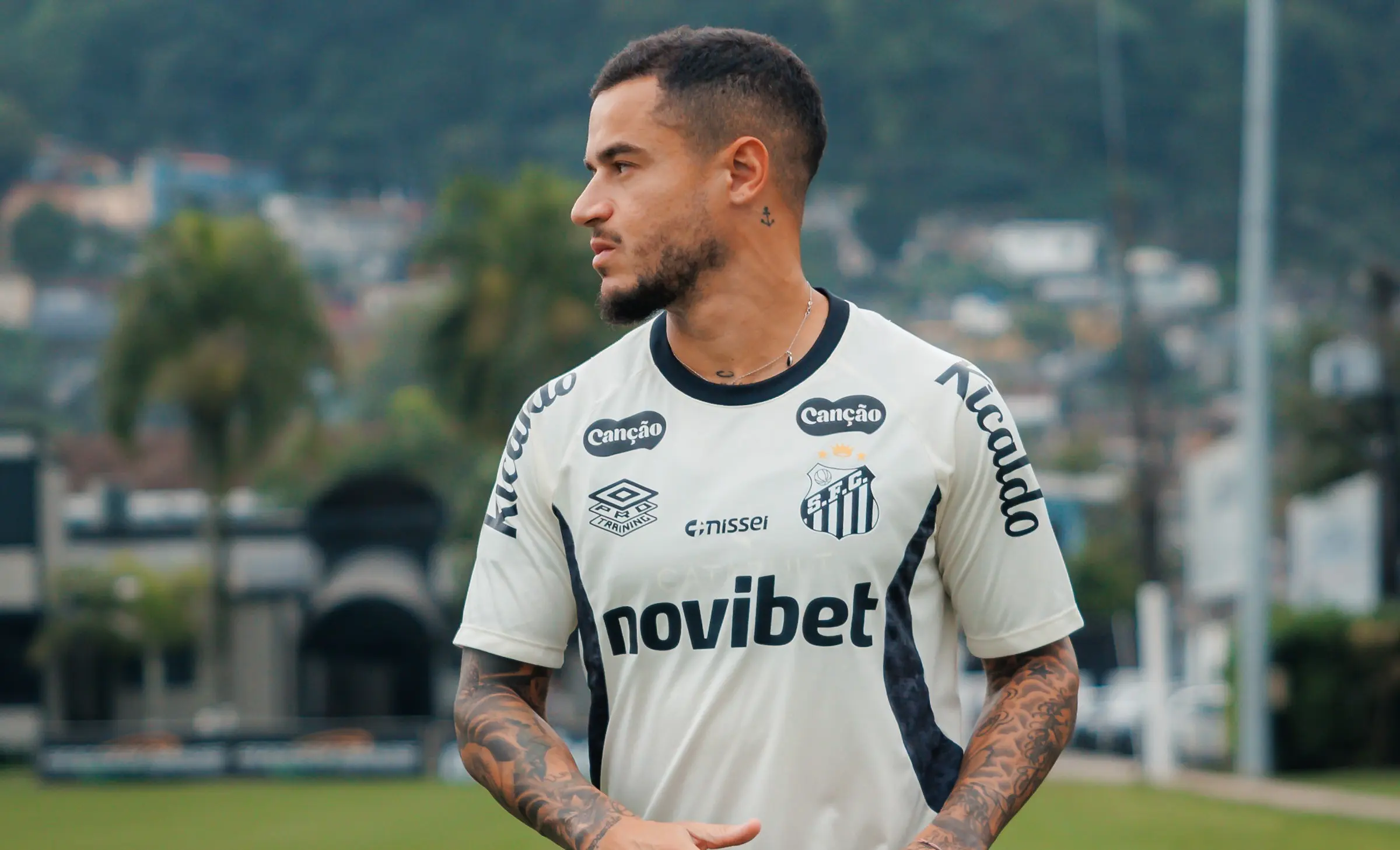Coutinho pode estrear no clássico contra São Paulo