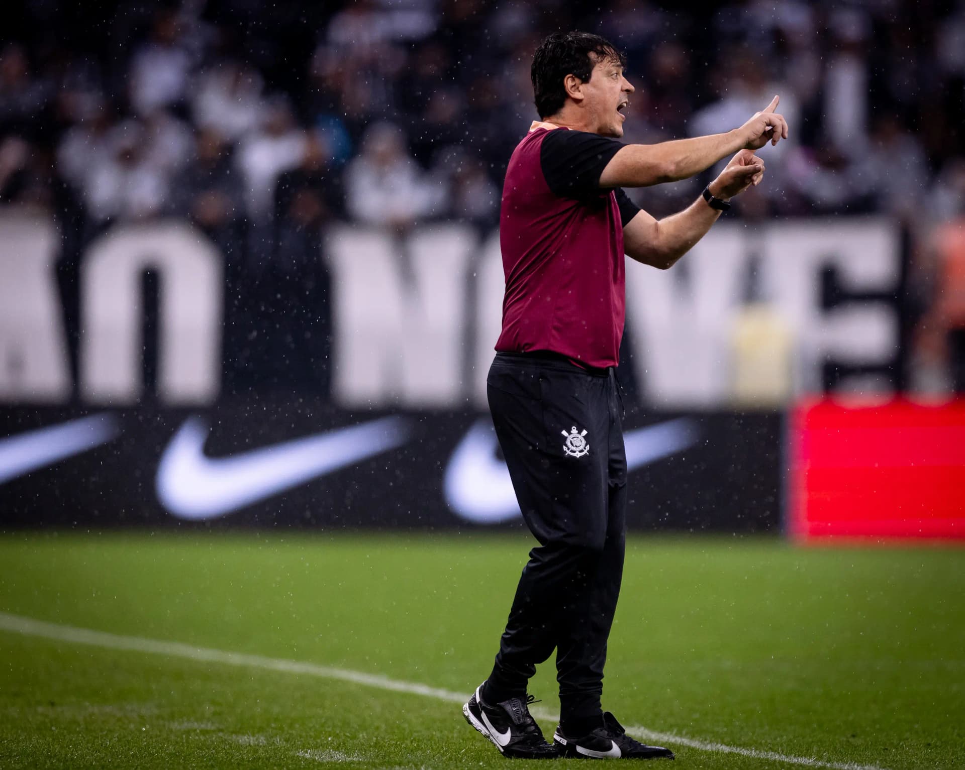 Corinthians enfrenta mês decisivo em outubro