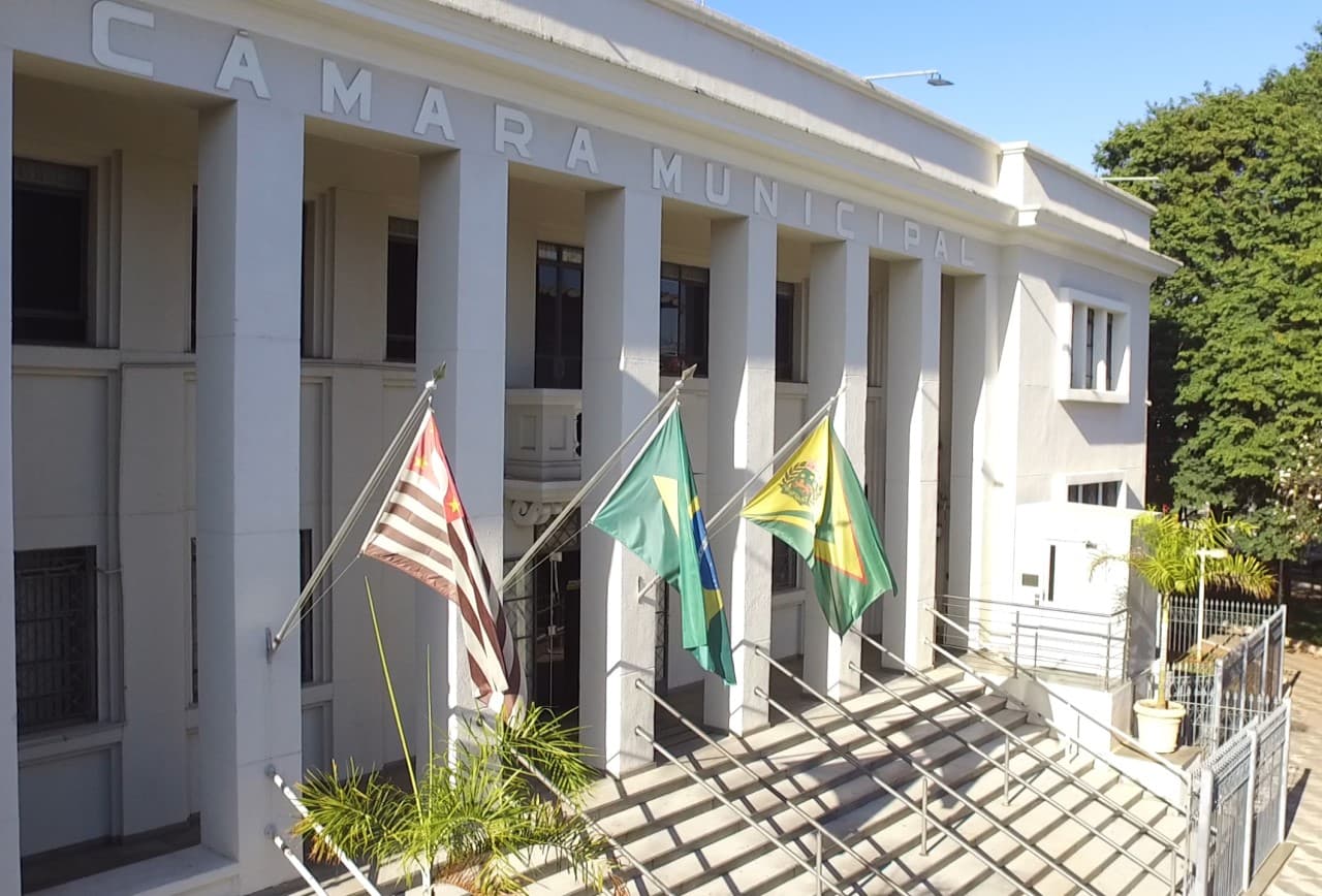 Câmara de Bauru debate concessão do esgoto