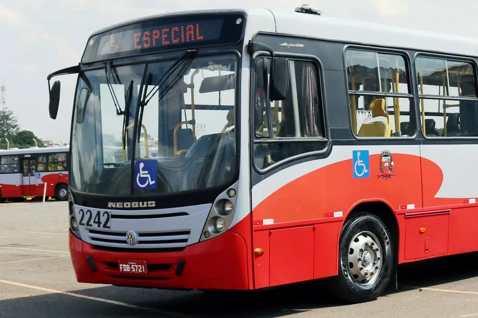 Lei reforça uso de assentos preferenciais em Marília