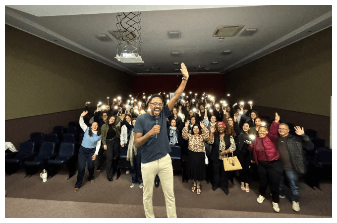 Palestra na ACIL debate atendimento humanizado e inclusão