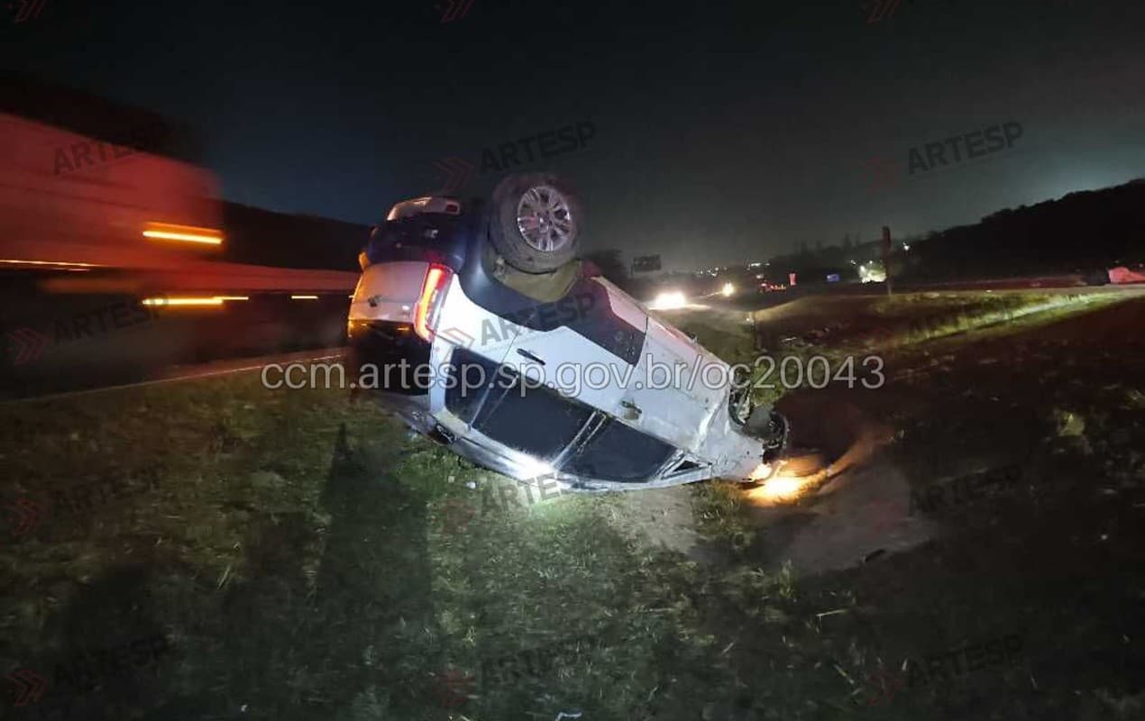 Capotamento na SP-75 mata um e fere quatro