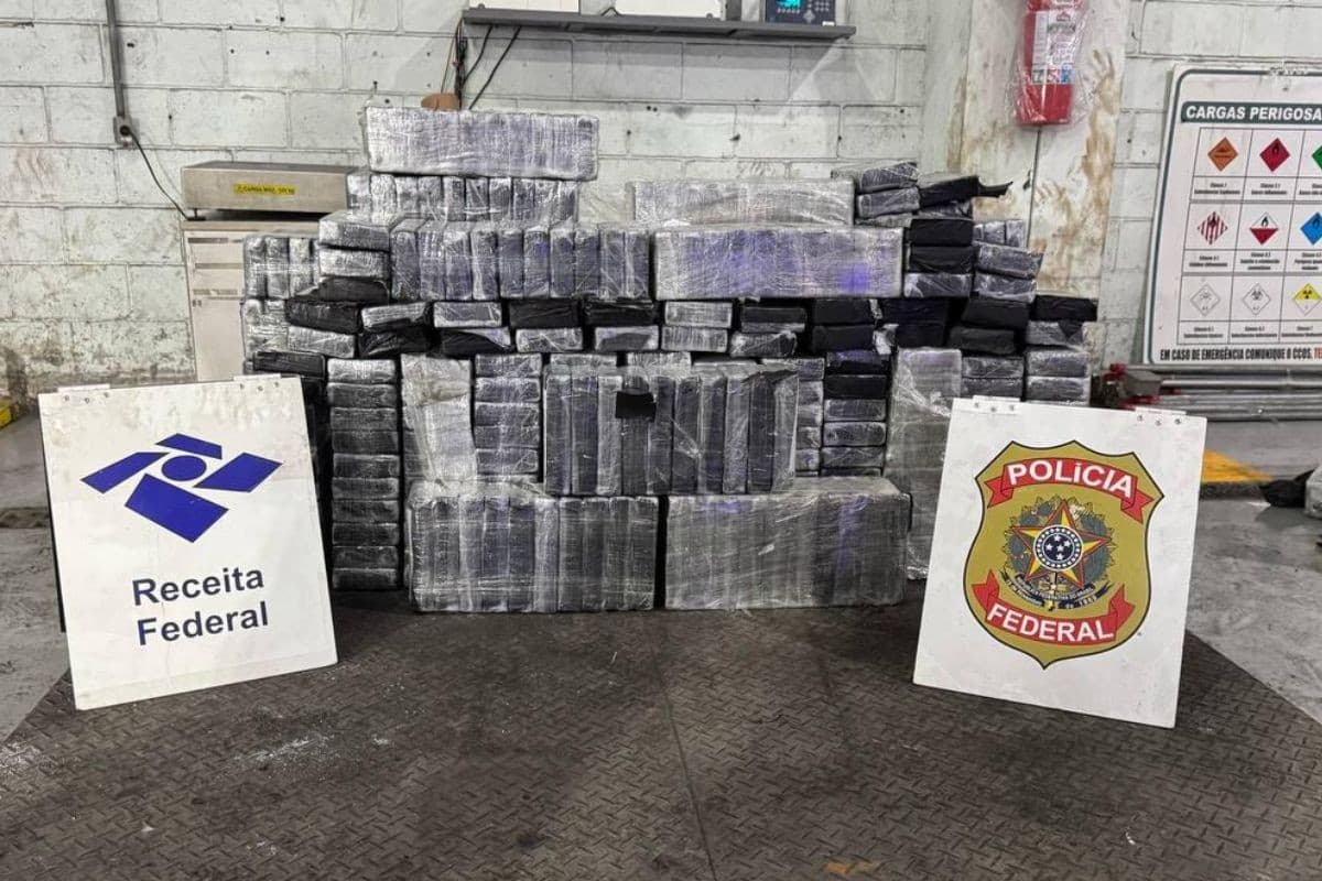 Receita Federal apreende 448 kg de cocaína em Santos