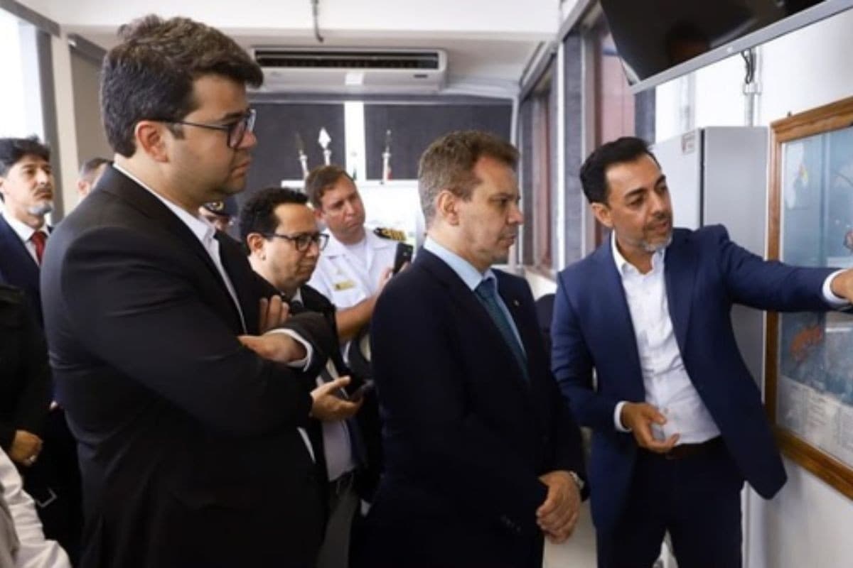 Ministro da Justiça visita Porto de Santos