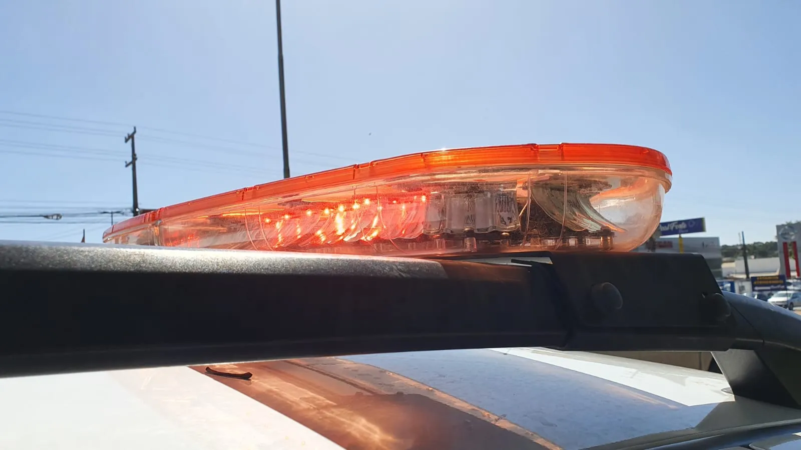Homem preso por espionar mulher no banho