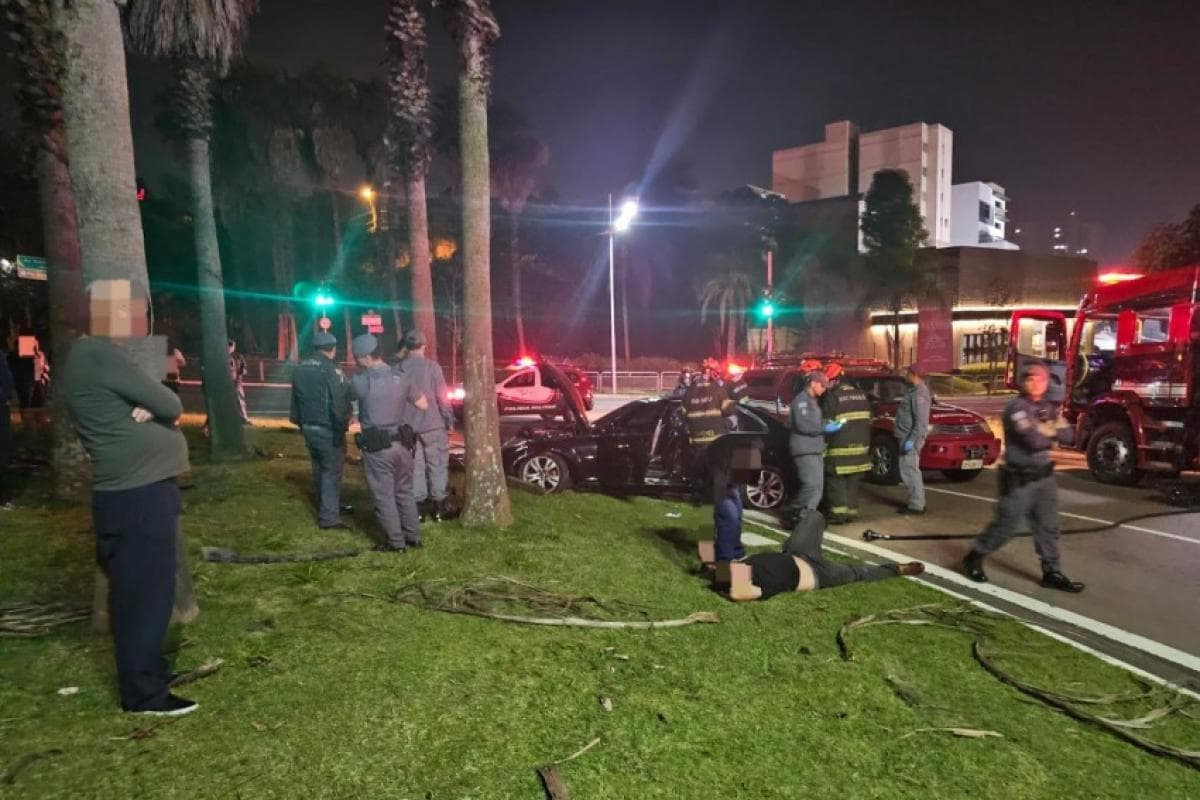 Passageira morre em acidente na Avenida 9 de Julho